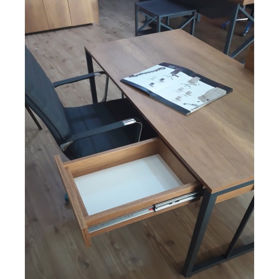 Eltes Çalışma Masası