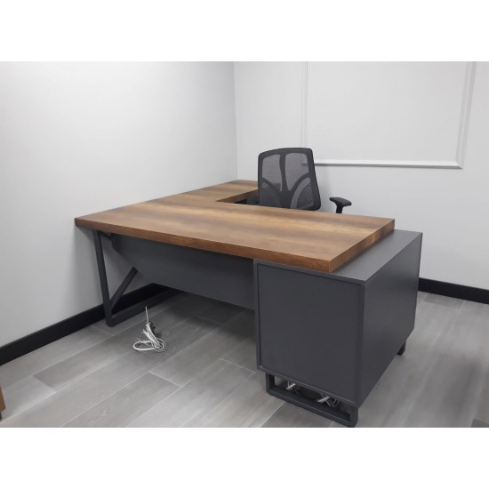 Astra Çalışma Masası