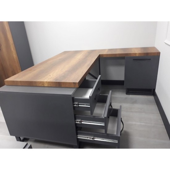 Astra Çalışma Masası