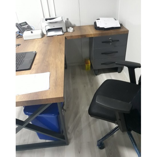 Astra Working  Desk L