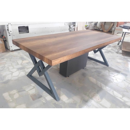 Farfalla Toplantı Masası